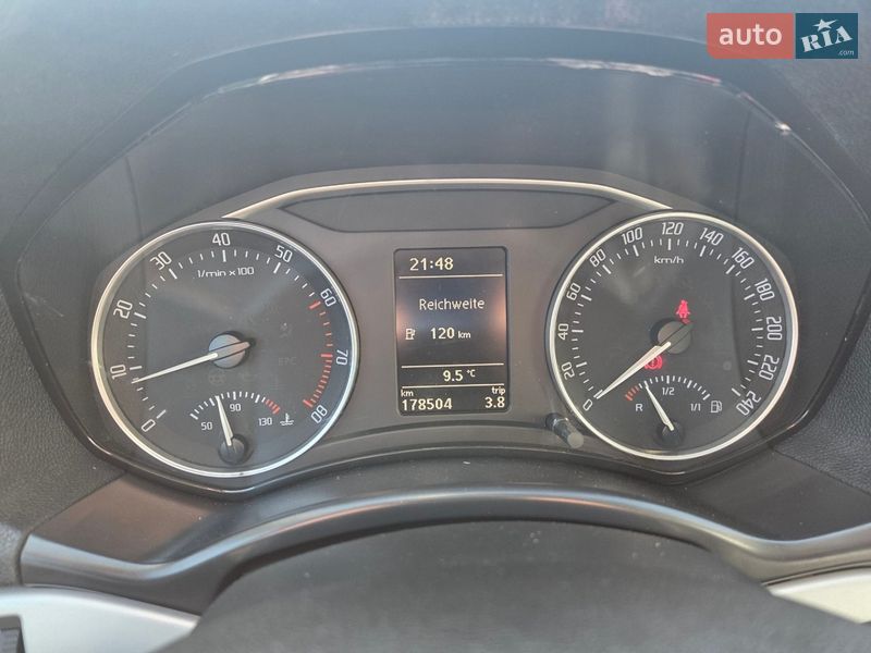 Универсал Skoda Octavia 2010 в Полтаве