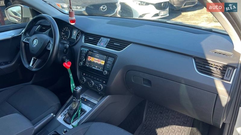 Лифтбек Skoda Octavia 2015 в Полтаве