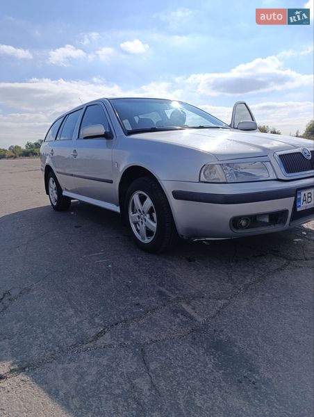 Універсал Skoda Octavia 2002 в Бару