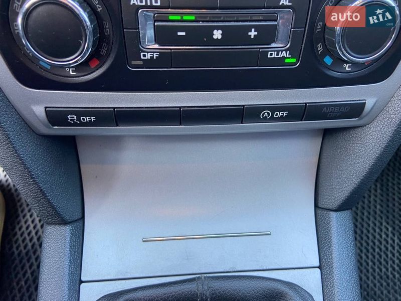 Универсал Skoda Octavia 2012 в Ивано-Франковске