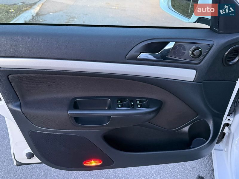 Универсал Skoda Octavia 2012 в Виннице