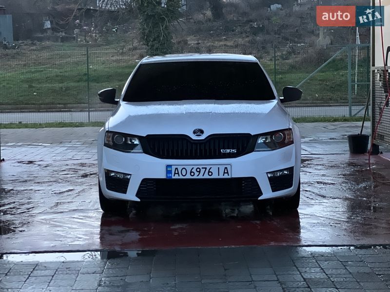 Универсал Skoda Octavia 2015 в Ужгороде