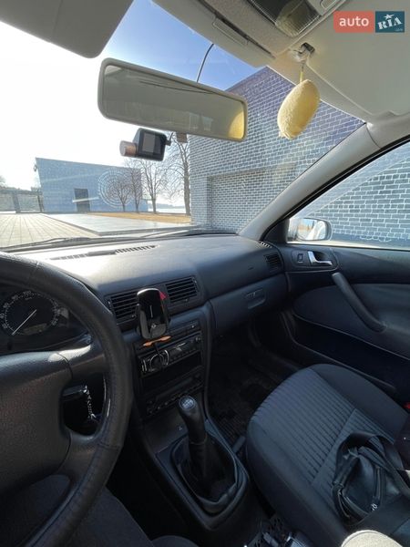 Седан Skoda Octavia 2001 в Светловодске