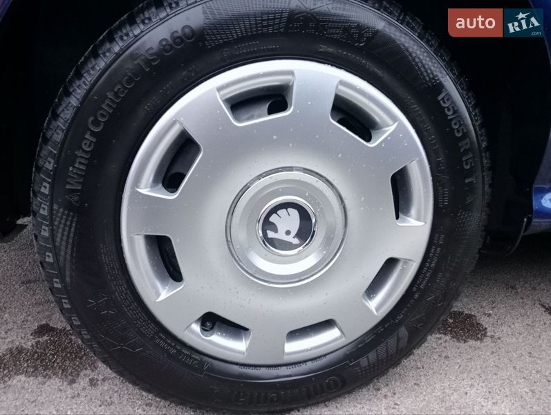 Универсал Skoda Octavia 2010 в Обухове