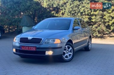 Лифтбек Skoda Octavia 2004 в Мостиске