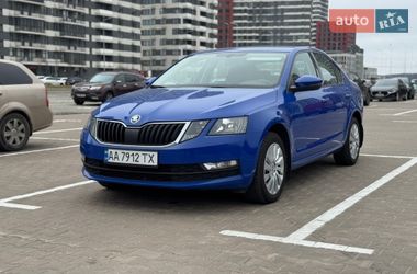 Лифтбек Skoda Octavia 2018 в Киеве