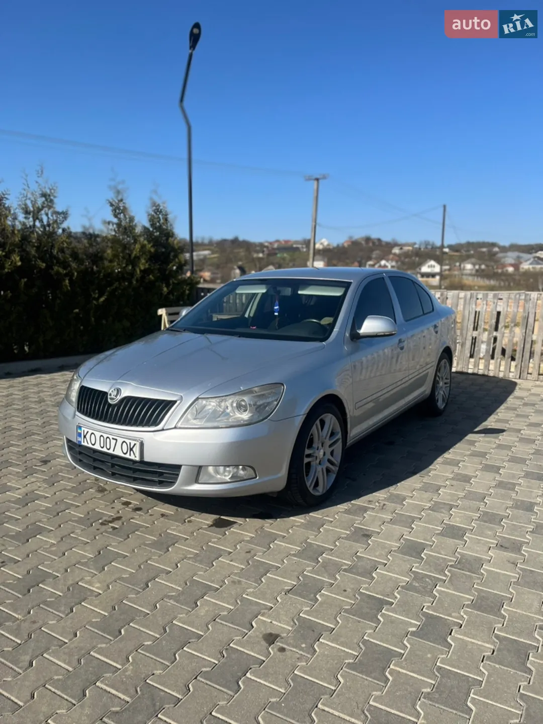 2010 Skoda Octavia - мініатюра 13