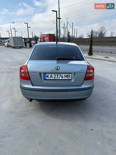 Лифтбек Skoda Octavia 2006 в Киеве