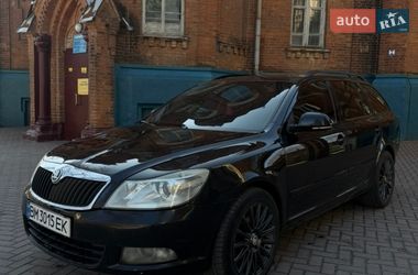 Універсал Skoda Octavia 2010 в Сумах