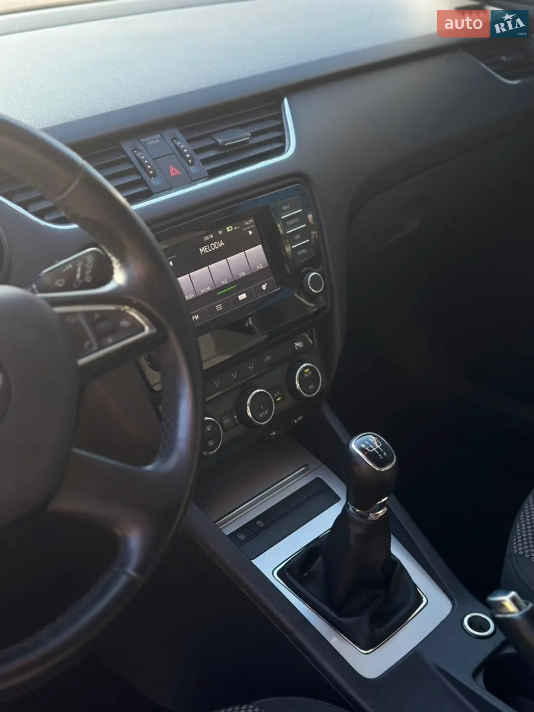 2015 Skoda Octavia - мініатюра 18