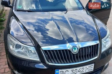 Универсал Skoda Octavia 2012 в Городке
