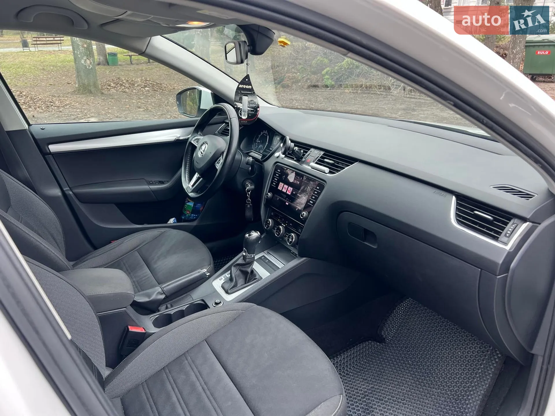 2017 Skoda Octavia - мініатюра 26