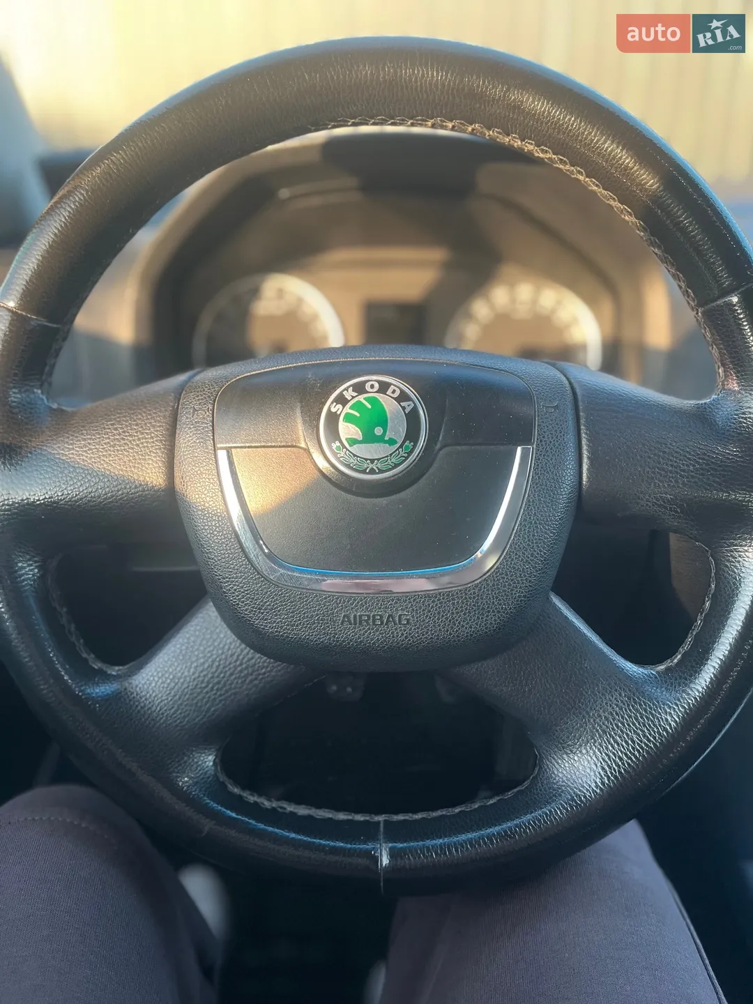 2010 Skoda Octavia - мініатюра 10