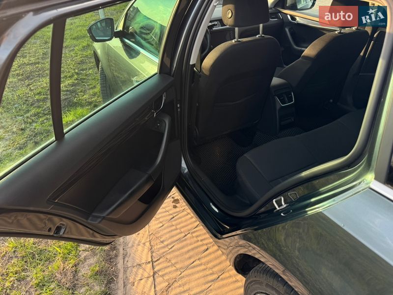 Универсал Skoda Octavia 2019 в Буске