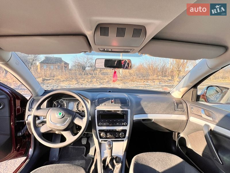 Универсал Skoda Octavia 2011 в Ромнах фото 11 Универсал Skoda Octavia 2011 в Ромнах