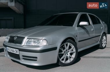 Ліфтбек Skoda Octavia 2004 в Києві