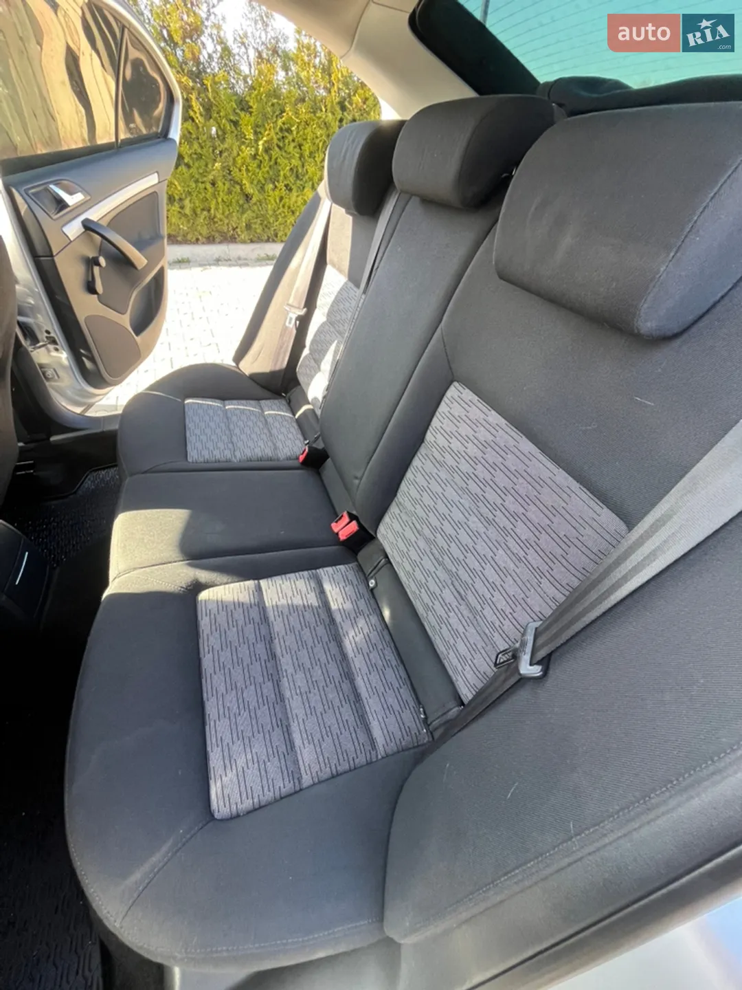 2010 Skoda Octavia - мініатюра 18