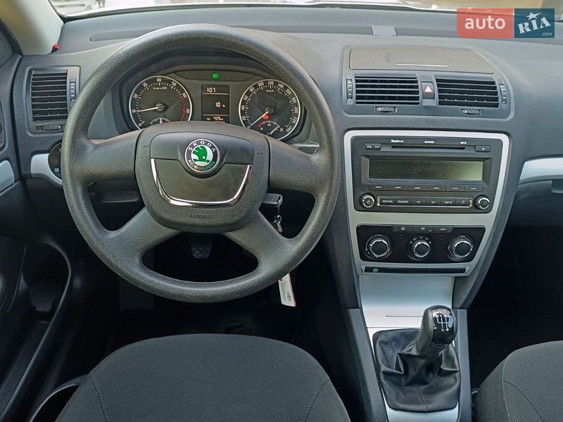 Лифтбек Skoda Octavia 2009 в Киеве фото 9 Лифтбек Skoda Octavia 2009 в Киеве