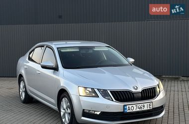 Лифтбек Skoda Octavia 2019 в Ужгороде