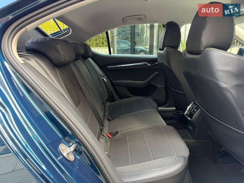Лифтбек Skoda Octavia 2021 в Киеве