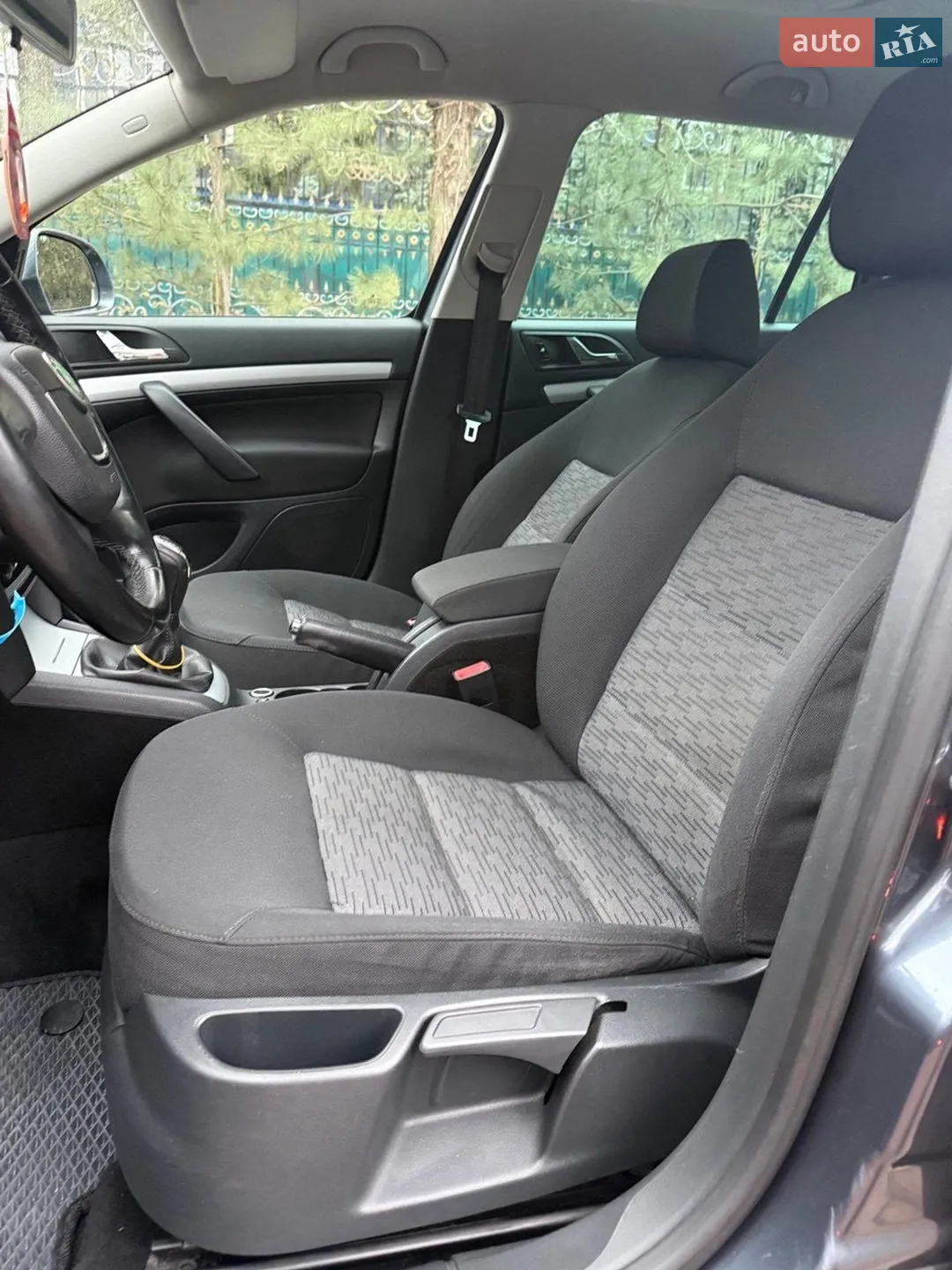 2011 Skoda Octavia - мініатюра 12