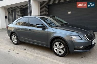 Лифтбек Skoda Octavia 2018 в Львове