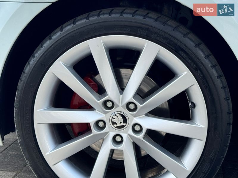 Универсал Skoda Octavia 2014 в Мукачево