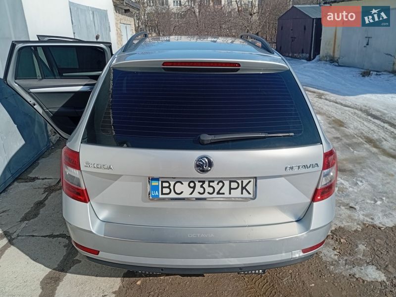 Универсал Skoda Octavia 2018 в Бориславе