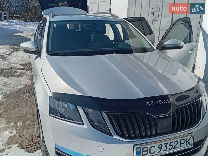 Универсал Skoda Octavia 2018 в Бориславе