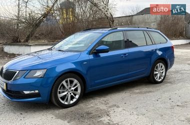 Универсал Skoda Octavia 2018 в Сваляве