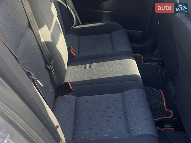 Лифтбек Skoda Octavia 2006 в Ратным фото 9 Лифтбек Skoda Octavia 2006 в Ратным