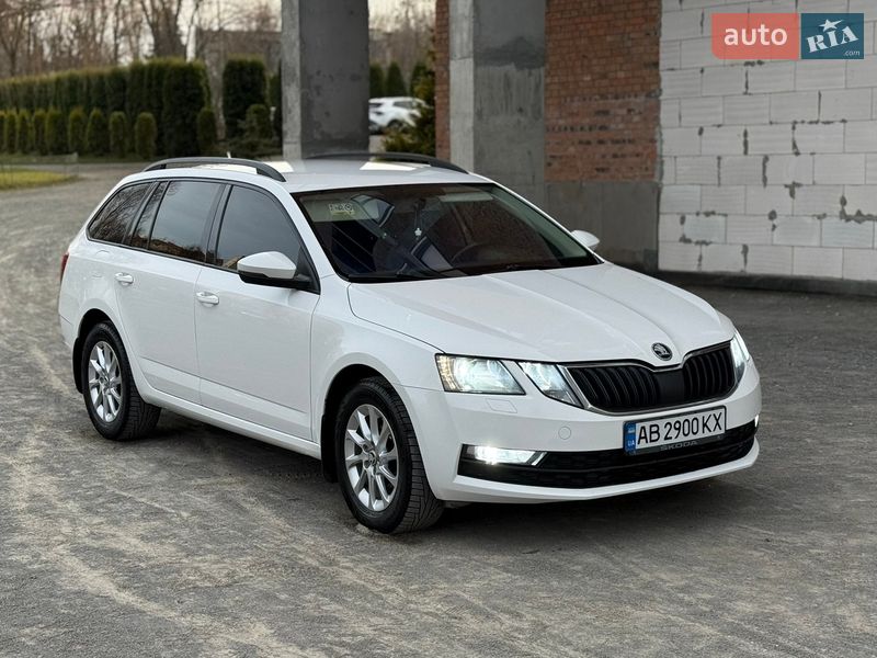Универсал Skoda Octavia 2017 в Хмельницком
