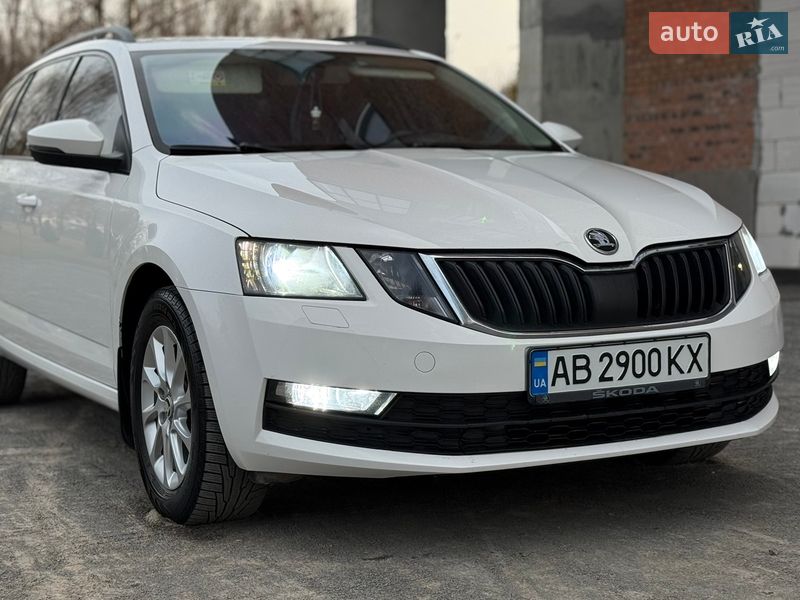 Универсал Skoda Octavia 2017 в Хмельницком