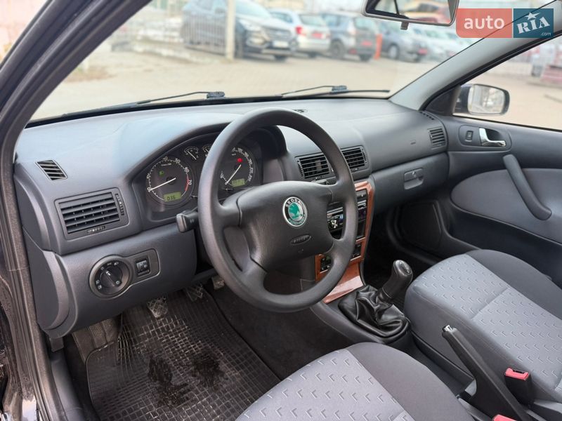 Лифтбек Skoda Octavia 2009 в Ровно