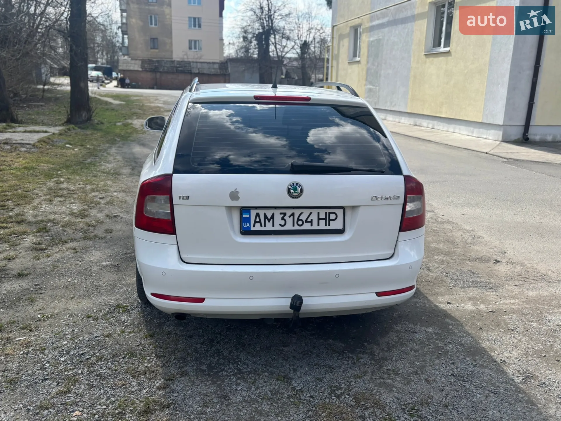 2011 Skoda Octavia - мініатюра 3