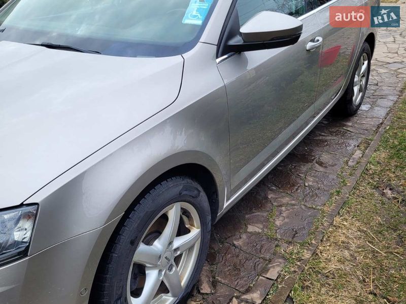 Ліфтбек Skoda Octavia 2015 в Києві