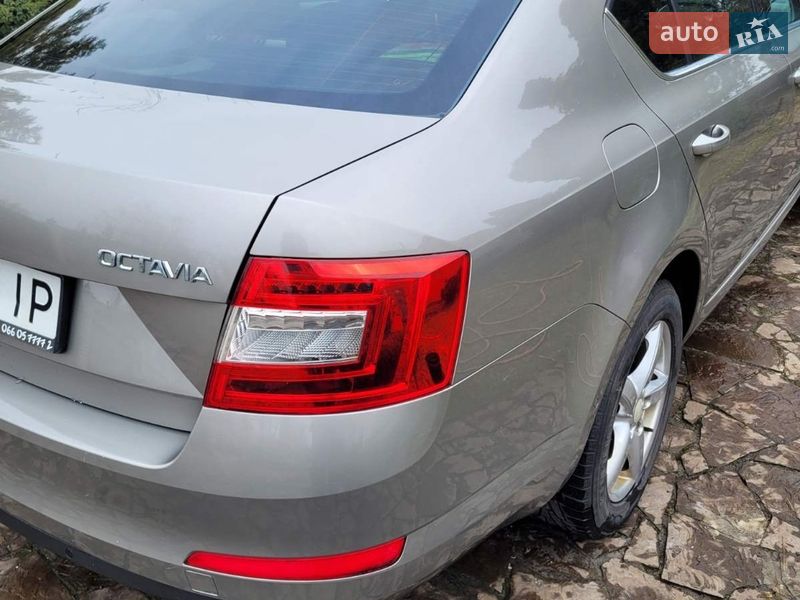 Ліфтбек Skoda Octavia 2015 в Києві