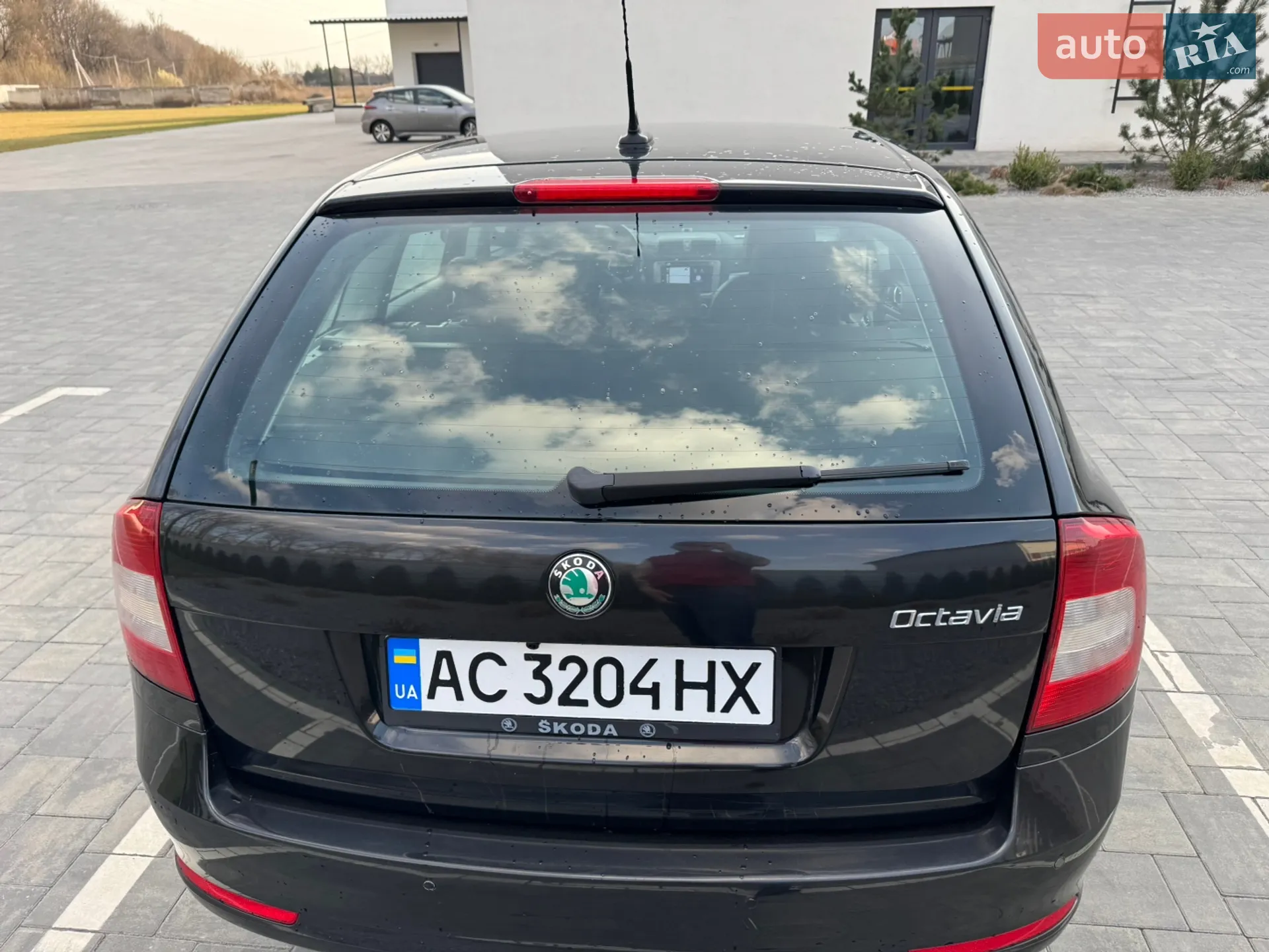 Skoda Octavia 2010 VIN TMBGK61Z8B8019361 фото оголошення 10 з 16