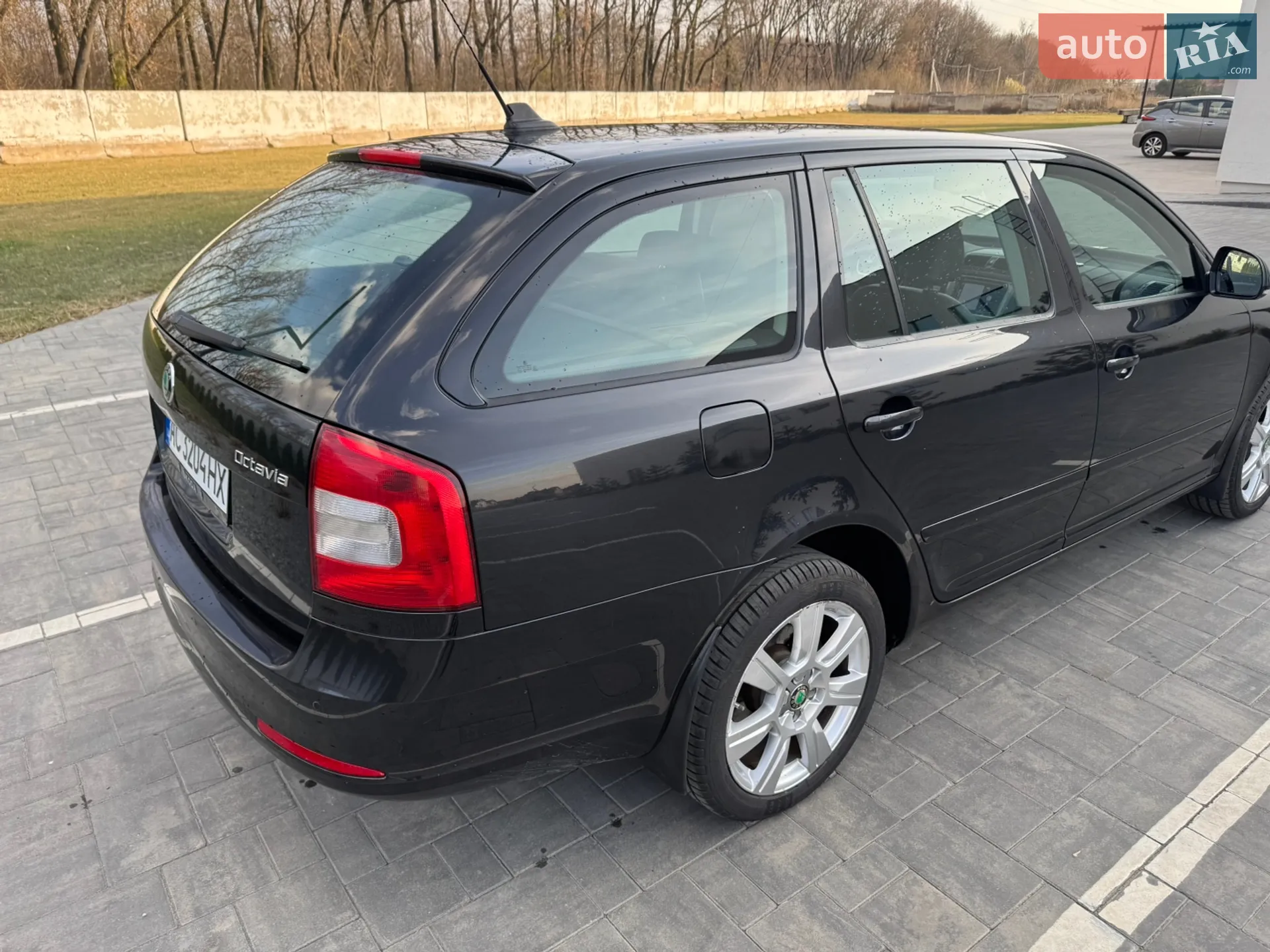 Skoda Octavia 2010 VIN TMBGK61Z8B8019361 фото оголошення 11 з 16