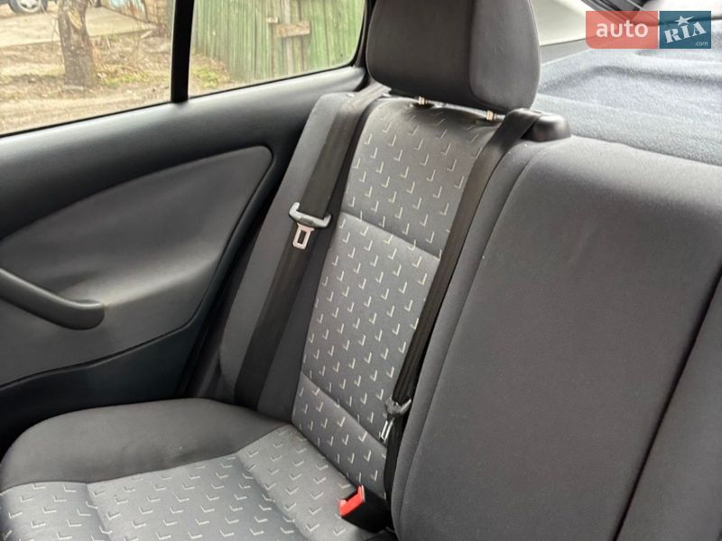 Лифтбек Skoda Octavia 2005 в Киеве фото 11 Лифтбек Skoda Octavia 2005 в Киеве