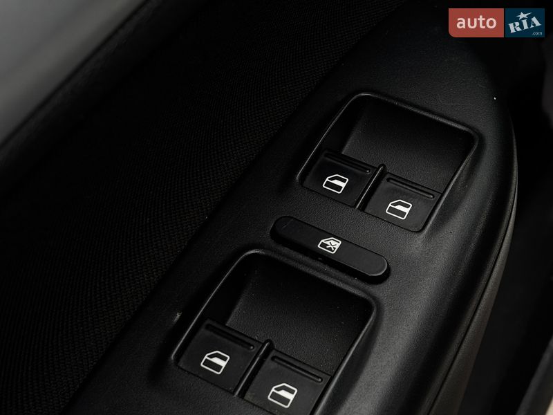 Универсал Skoda Octavia 2012 в Белогородке