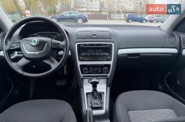 Универсал Skoda Octavia 2012 в Ровно