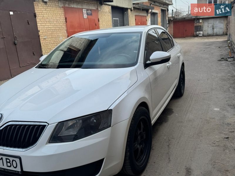 Лифтбек Skoda Octavia 2014 в Киеве фото 4 Лифтбек Skoda Octavia 2014 в Киеве