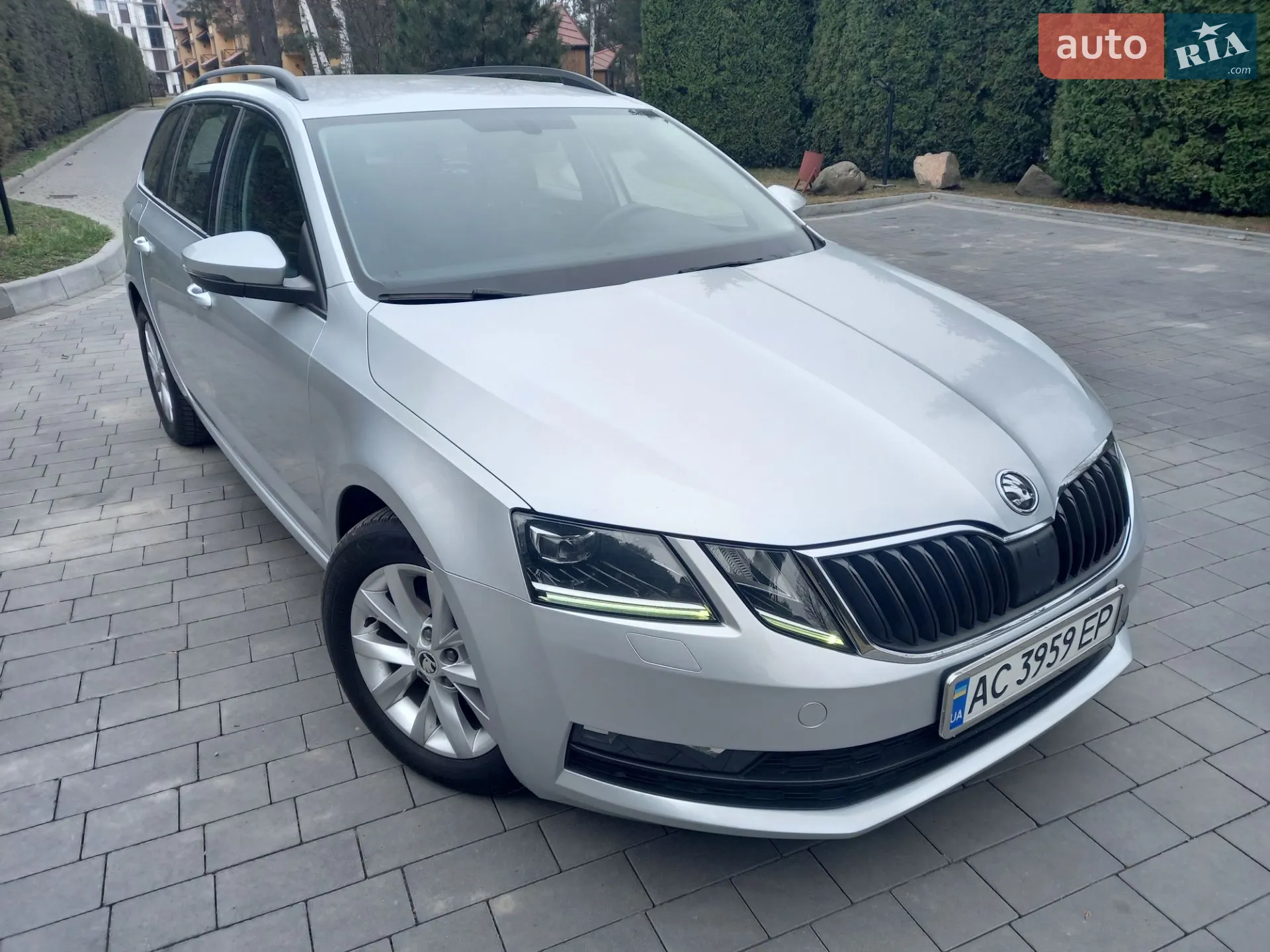 2017 Skoda Octavia - мініатюра 2