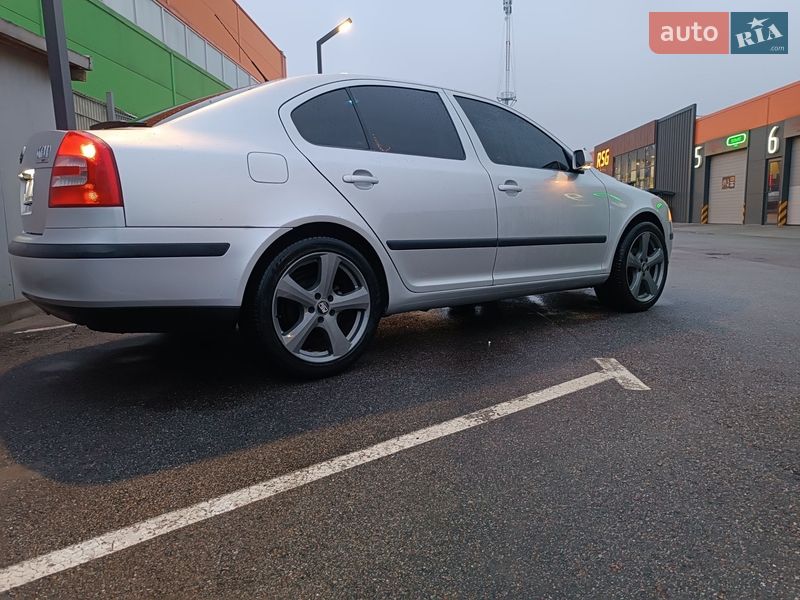 Ліфтбек Skoda Octavia 2004 в Харкові