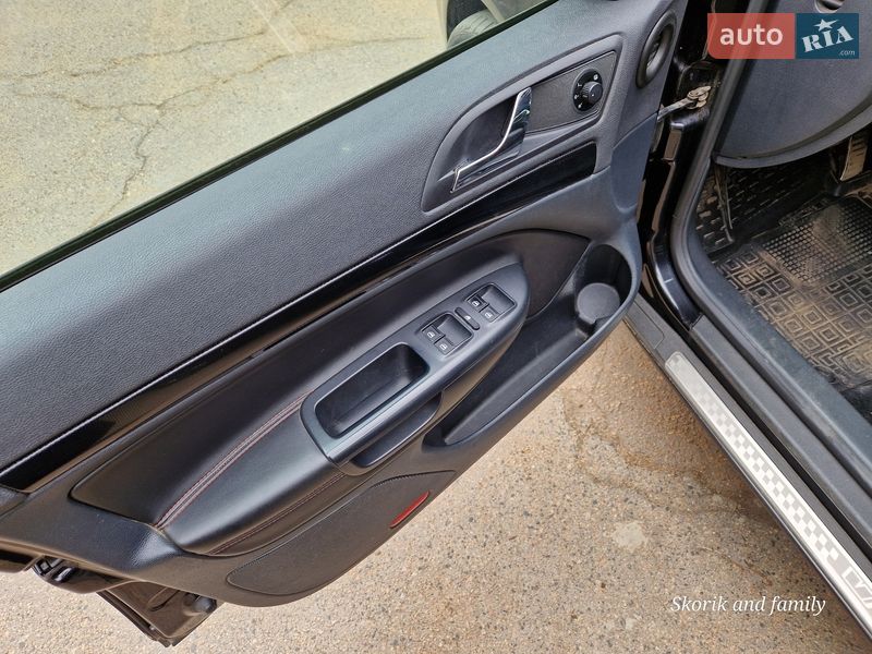 Универсал Skoda Octavia 2012 в Желтых Водах