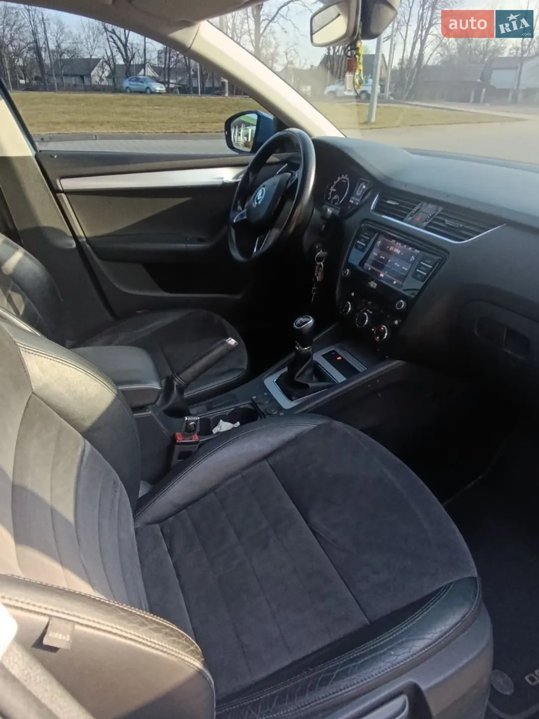 2017 Skoda Octavia - мініатюра 22