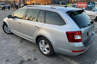 Універсал Skoda Octavia 2014 в Надвірній