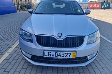 Универсал Skoda Octavia 2016 в Нововолынске