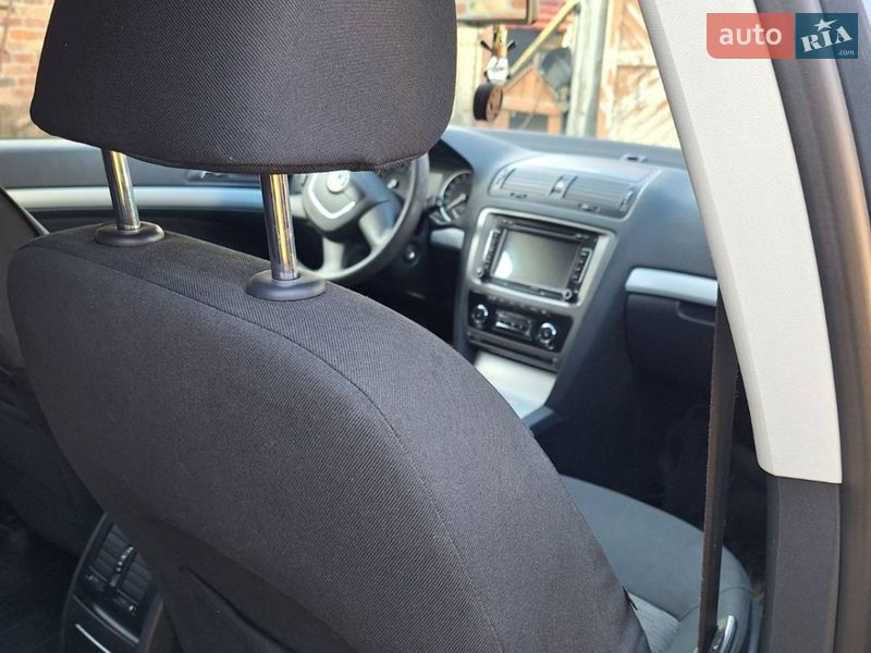 Універсал Skoda Octavia 2010 в Луцьку